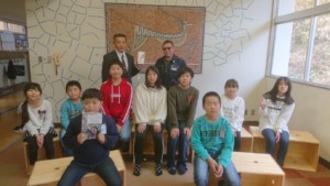 Endo-san Presents Taylor Bunko to Higashihama ES