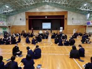 Monou JH English Game Show with students