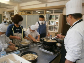 Students Preparing Oyster Burgers