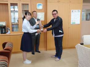 Endo-san Presenting Taylor Trophy to Ms Onodera