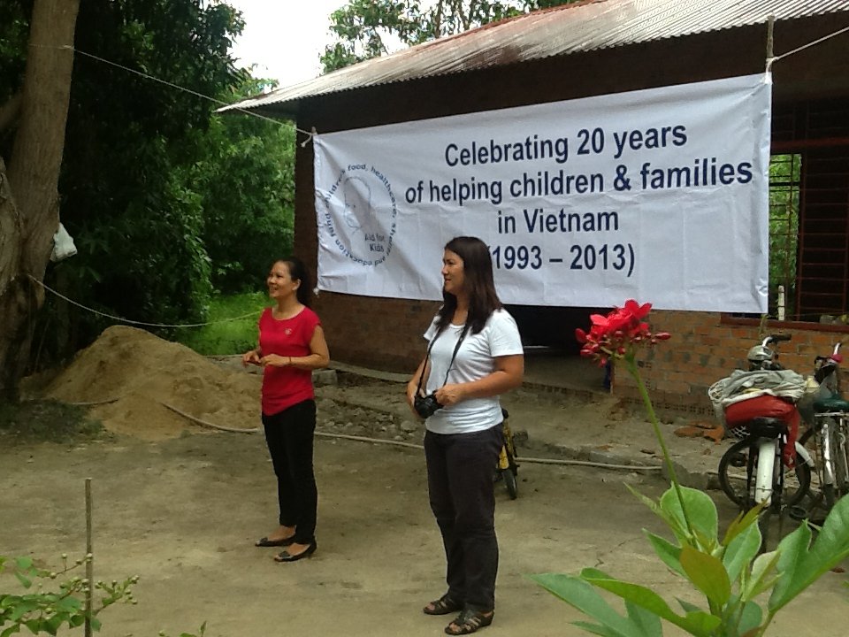 Give a Future to 100 Kids in Vietnam