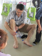 Trainer Dr Loren Rauch's hands-on anatomy!