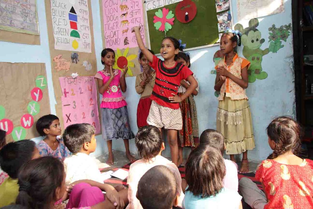 Educate 160 out of school slum children in India