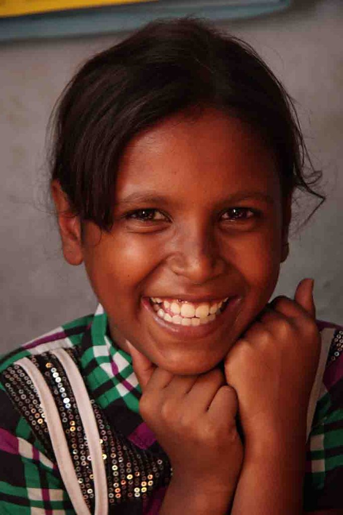 Educate 160 out of school slum children in India