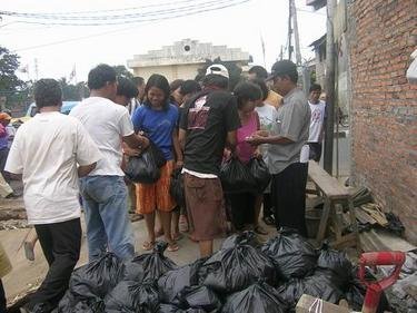 Assistance for Jakarta flood victims