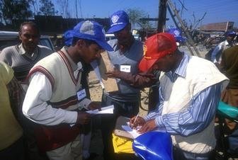 Stop the polio outbreak in India