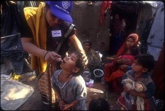Stop the polio outbreak in India