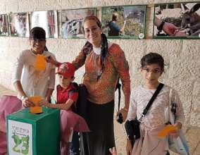 A family votes for their favorite animal