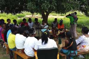 1000 Days listener group in Chongwe, Zambia