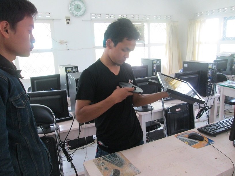 Realize Andi's Dream to be an IT Expert