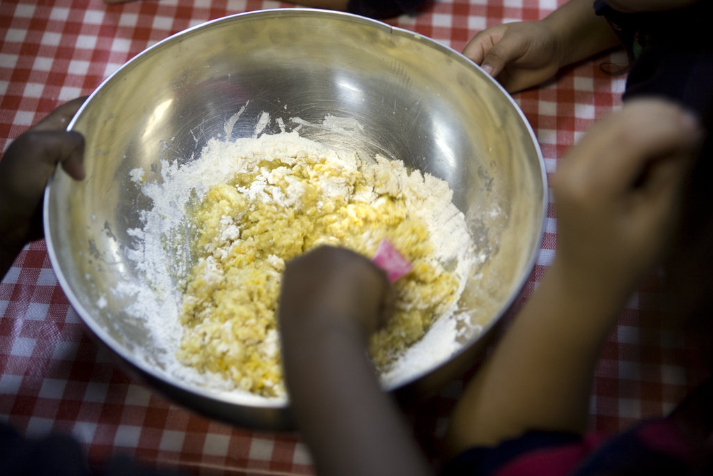 Support children at poverty risk in Spain