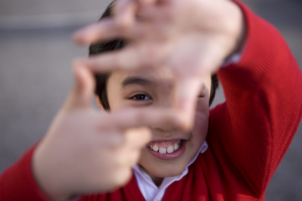 Support children at poverty risk in Spain