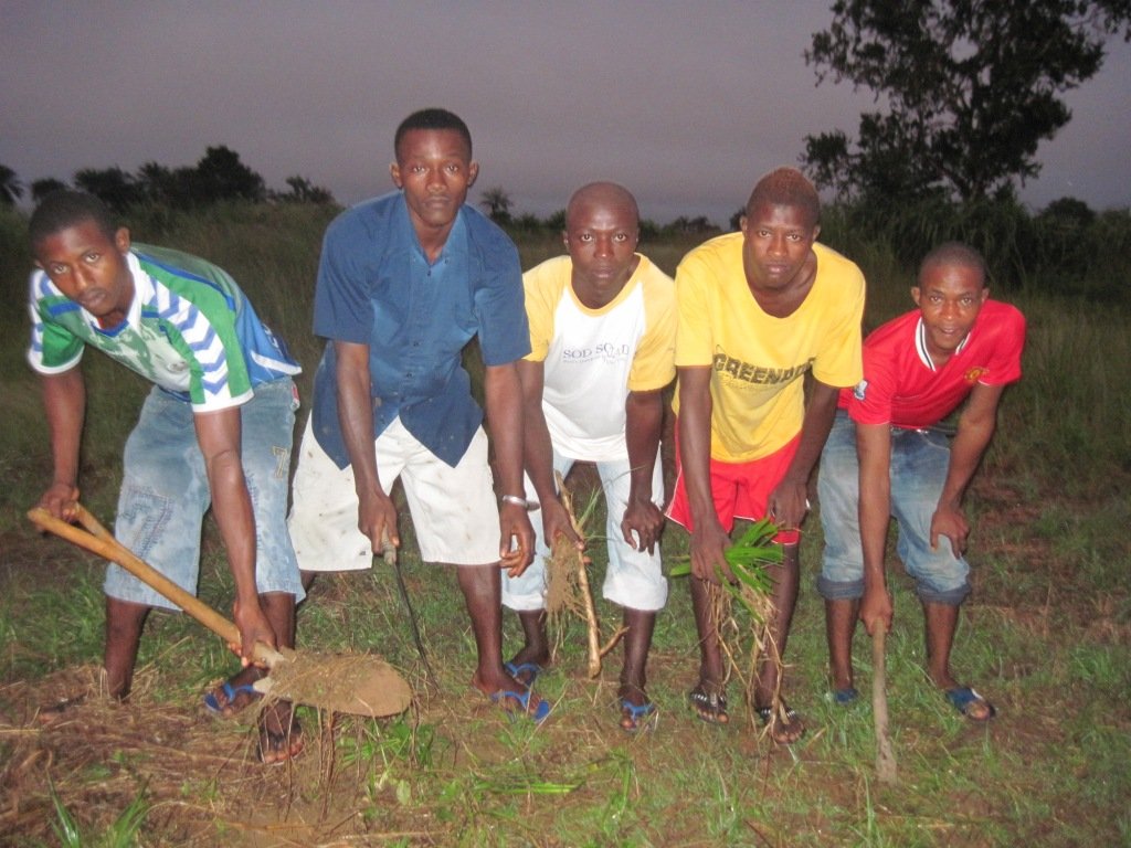 New Boost of Life for 5 Youth Farmers