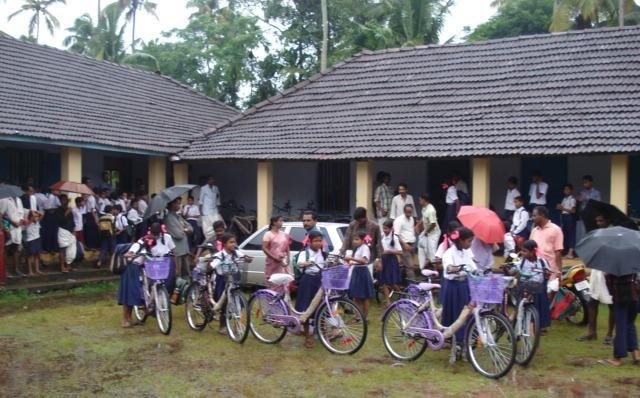 Provide Bicycles for Poor Students in India