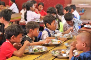 Hot nutritious meals for students