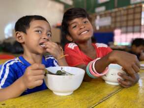 Lunchtime with friends