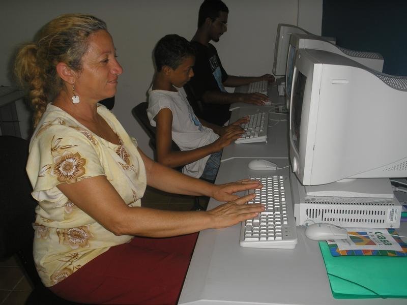 Income-Generation Skills for Battered Mothers