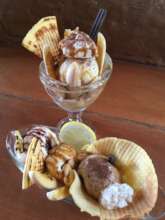 Yummy banana splits and ice cream sundaes