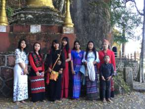 Visiting the local temple and caves around Kalaw