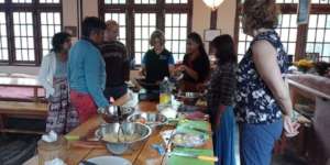 Traditional Myanmar Cooking Classes at Cafe