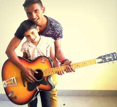 Habib loves to pose!