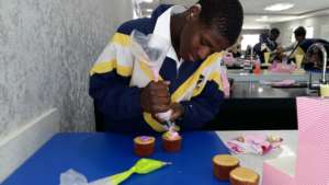 Sponsored Cake Decorating Course
