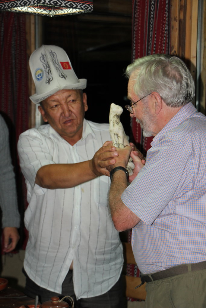 Kyrgyz Elder presents gift to big cat scientist