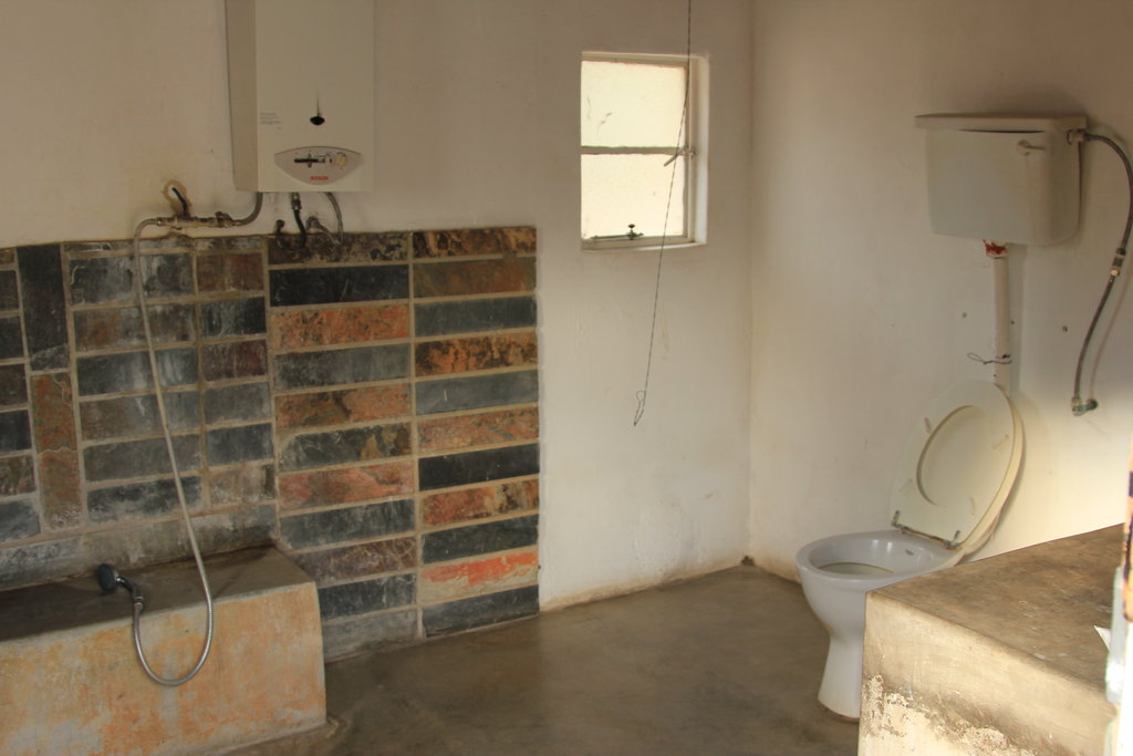 ONE BRICK AT A TIME - BUILD4DAKTARI