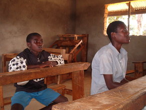 Make shift classess for displaced children
