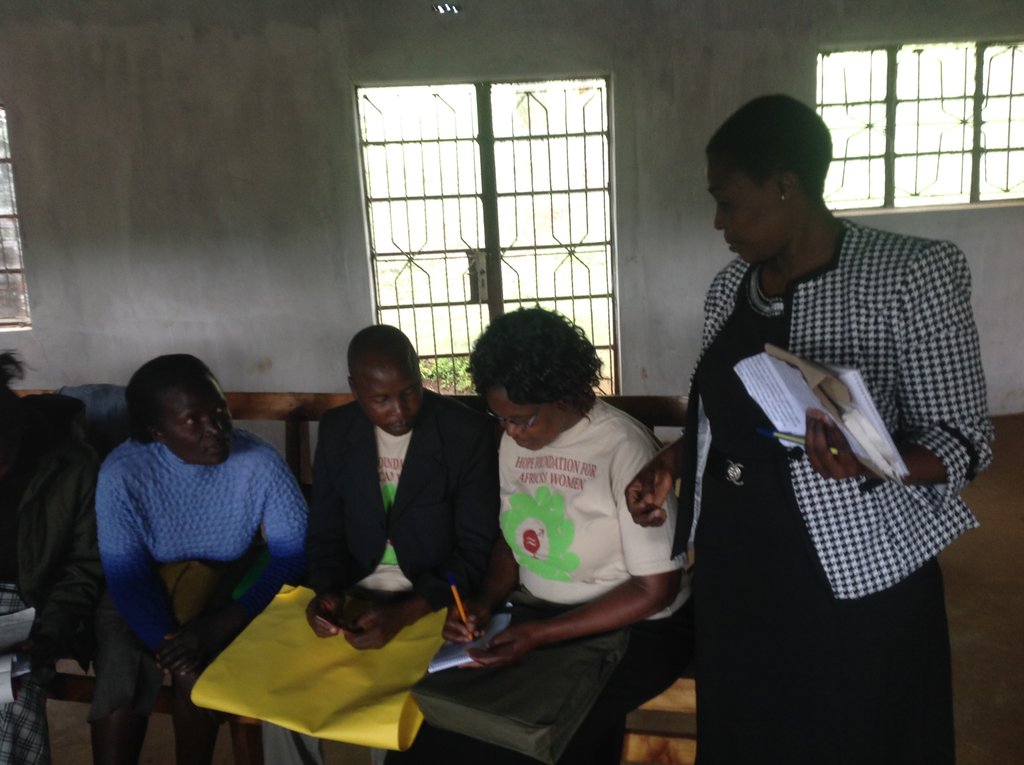 Train 120 Health & Human Rights promoters in Kenya