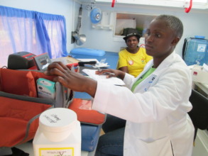 Running a CD4 from the mobile clinic
