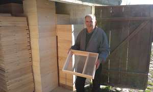Supporting family businesses - honey production