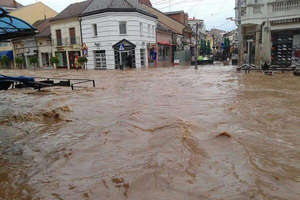 Thousands of family houses are devastated!