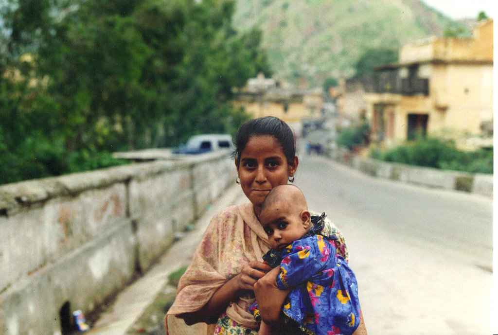 Help save 3000 underprivileged Mothers & Children