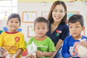 Kindergarteners from A Xing with their goodie bags