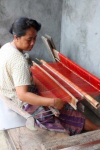 Weaving Income 'Weaving Futures' Women's Skills Education - GlobalGiving