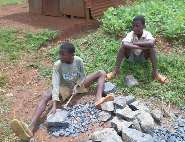 iT helps 80 burundian youth build their dreams