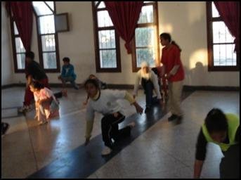 Dancing shantytowns - 150 children in Casablanca