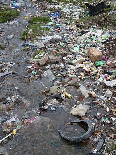 Students Learn Waste Management in Tibet