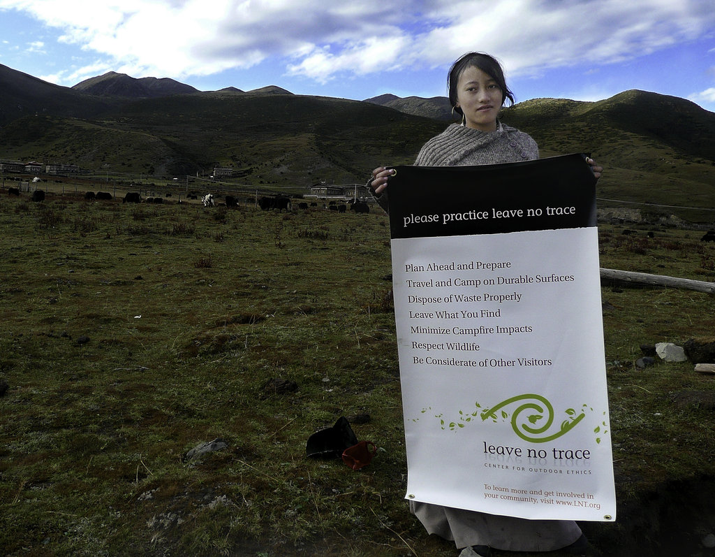 Students Learn Waste Management in Tibet