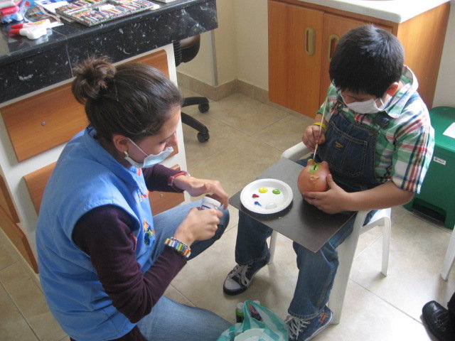 Support 430 children with cancer in Colombia!