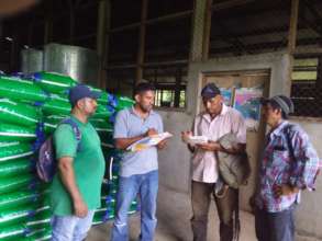 Leaders coordinate production loans with Rodolfo