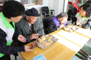 Carefully prepared meals for the elderly