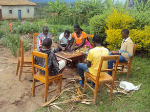 Handicraft making to support domestic violence