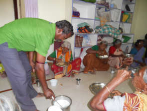 Elderly persons happily living in oldagehome india