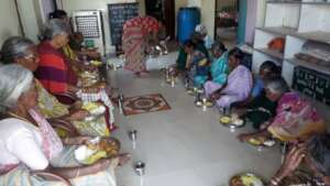 Food_donation_for_senior_citizensin_andhra