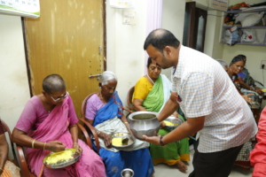 Sponsoring food for old age persons in oldagehome