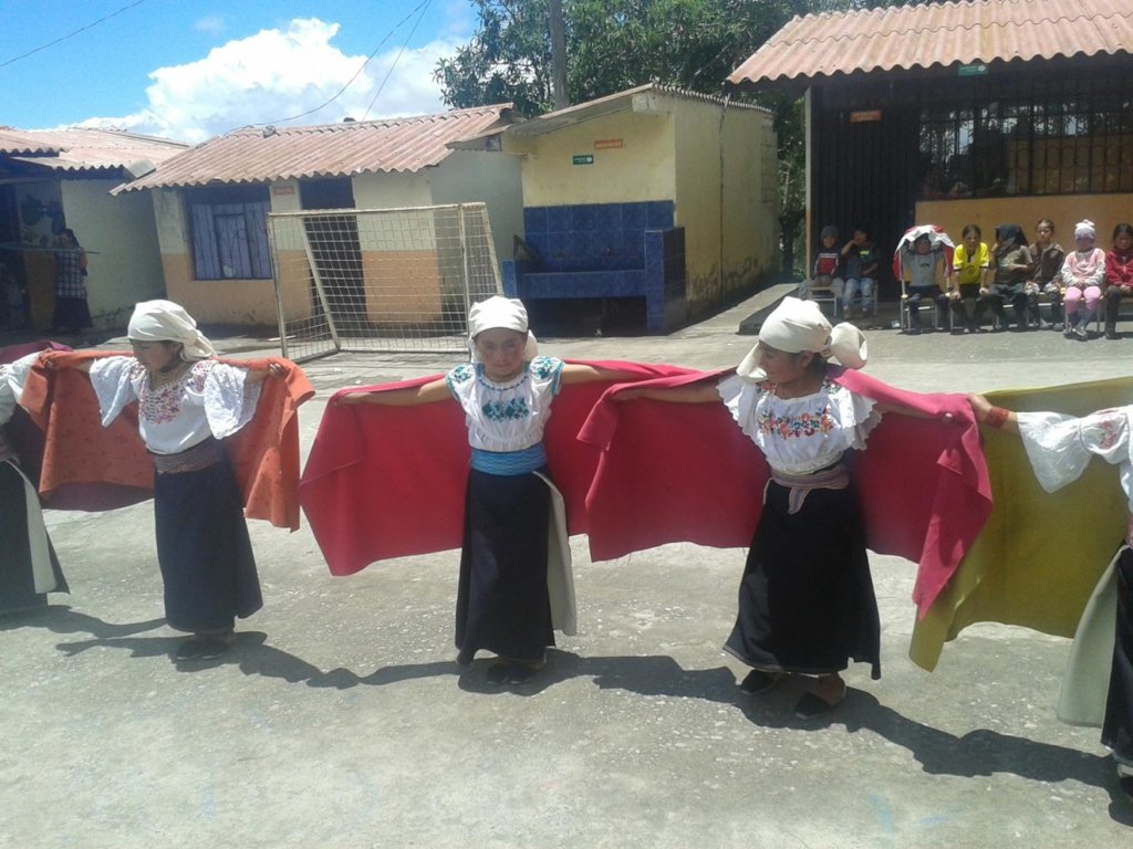 Education & nutrition for 100 children in Ecuador