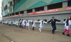 Giant Hug of the Uruguay Centenario Stadium