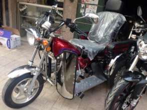 Accessible motorcycle physically challenged humans